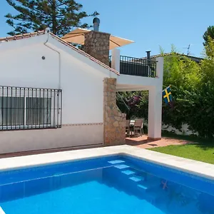 https://villa-marysol-sleeps-6.1costadelsol.com